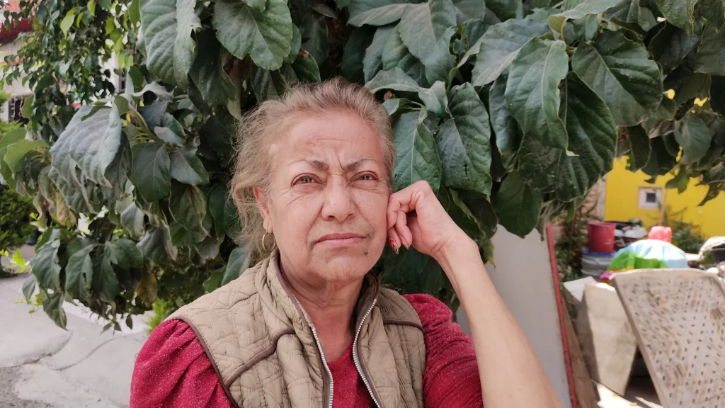 Doña Carmen de Irapuato sobrevive con la pensión del Bienestar y teme perderla