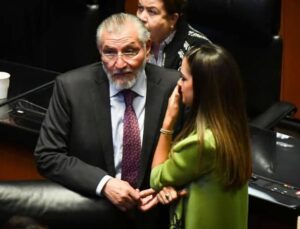 Adan-Augusto-y-Andrea-Chavez