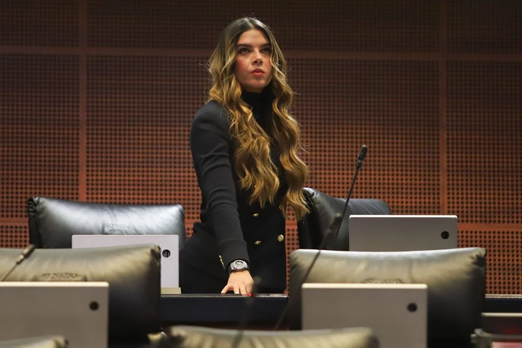 sheinbaum-en-desacuerdo-con-candidatura-de-esposa-del-gobernador-de-slp-para-sucederlo-en-el-cargo_b862b078-0499-4f5f-83ff-0be04c5578a7_medialjnimgndimage=fullsize