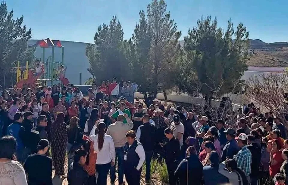 atas-oms9y0qve-hVbpwmUHY